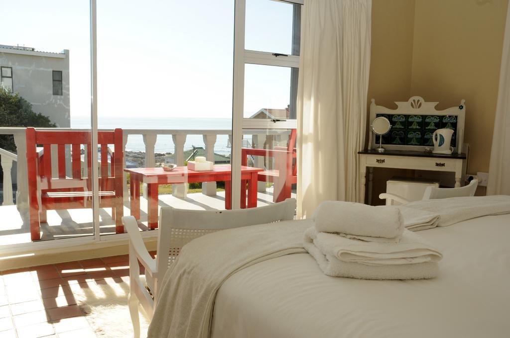 The Bay Lodge Gansbaai Room photo